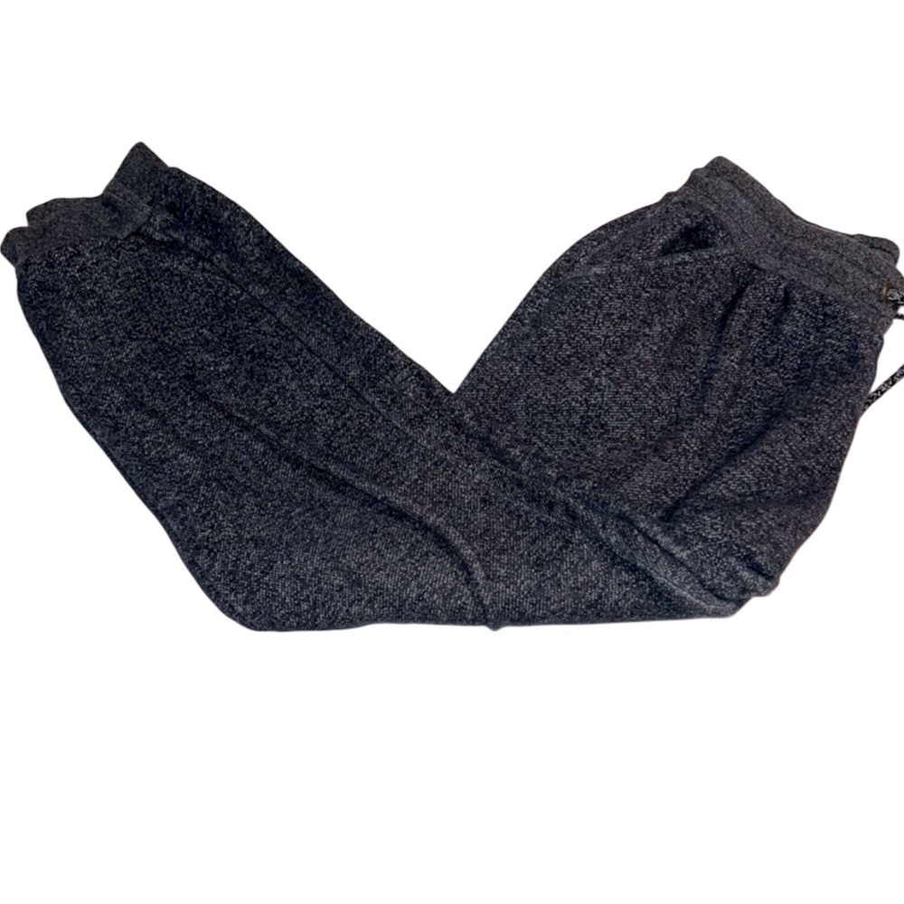 𝅺WOMEN'S IO Sweats M